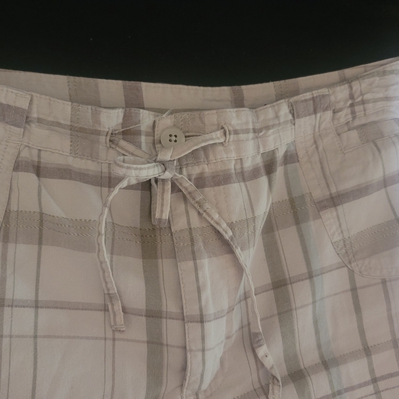 Women's size 16 Allison Brittney light brown plaid high waisted shorts. - Picture 2 of 7